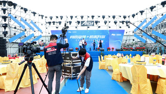 專(zhuān)業(yè)攝影攝像團(tuán)隊(duì)